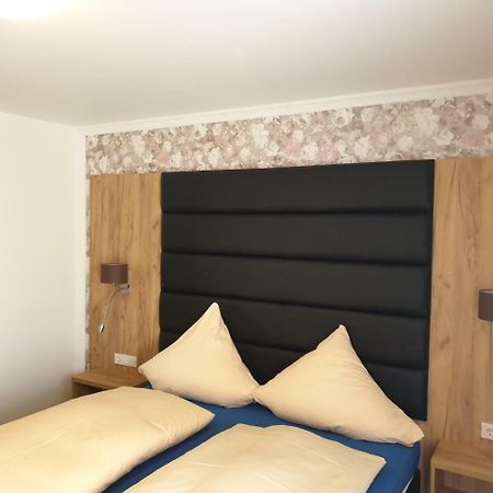 Kirchberg Hotel Garni Sarrebruck Extérieur photo