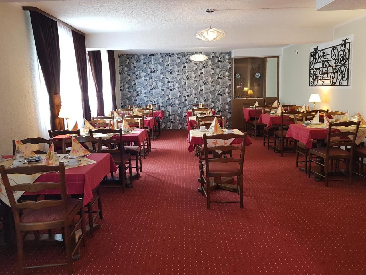 Kirchberg Hotel Garni Sarrebruck Extérieur photo