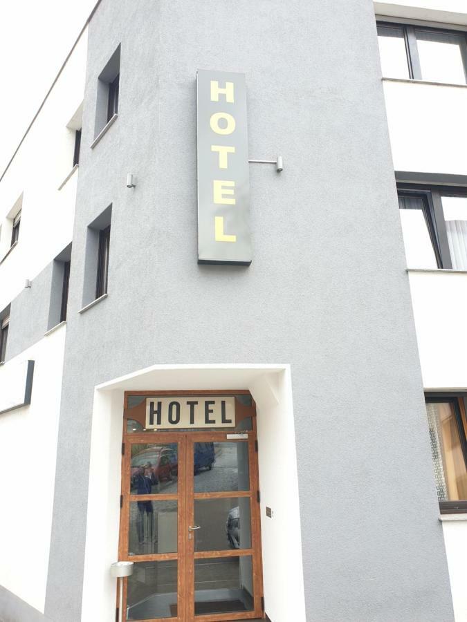 Kirchberg Hotel Garni Sarrebruck Extérieur photo