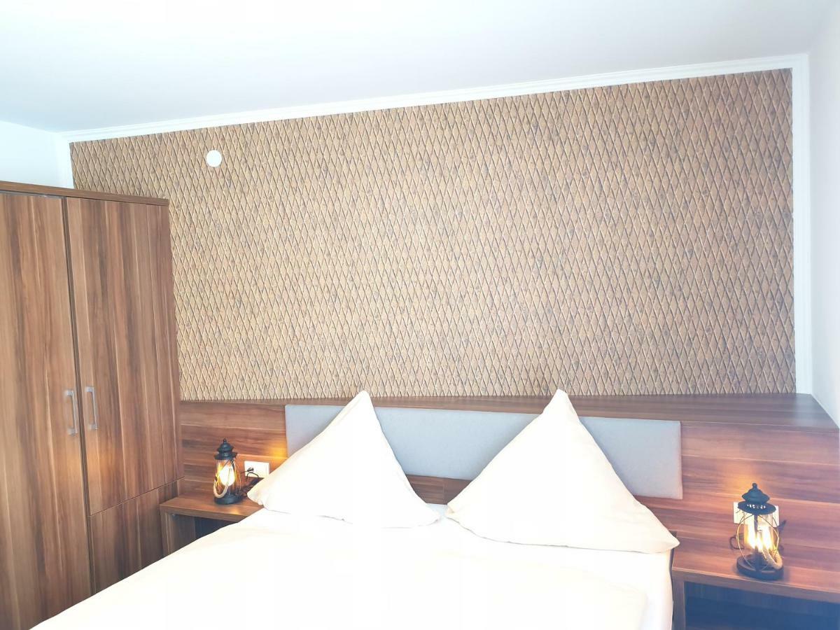 Kirchberg Hotel Garni Sarrebruck Extérieur photo